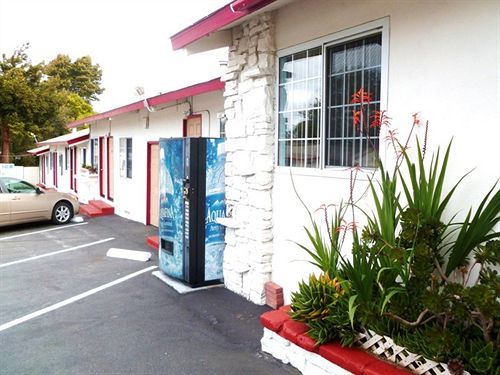 Bayside Inn Monterey Exteriér fotografie