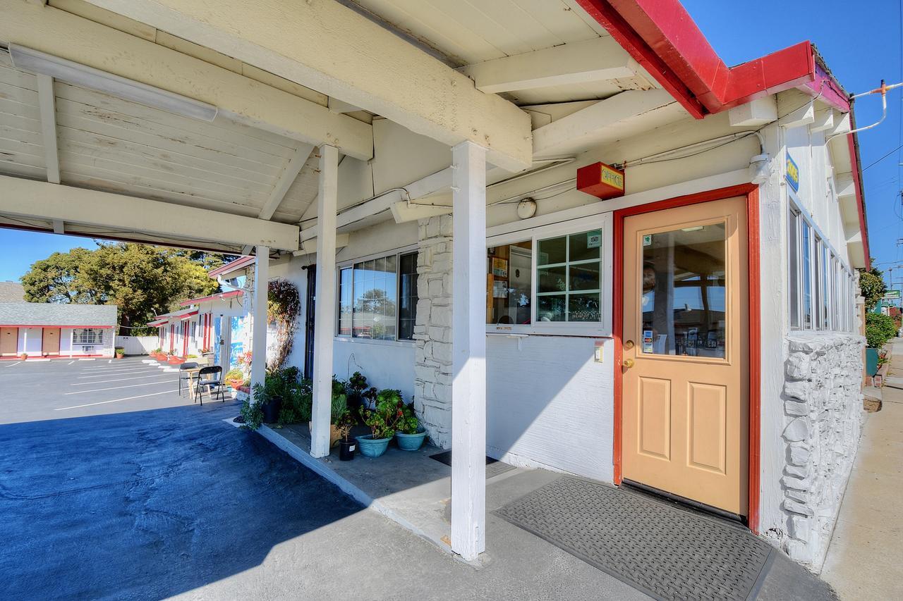 Bayside Inn Monterey Exteriér fotografie