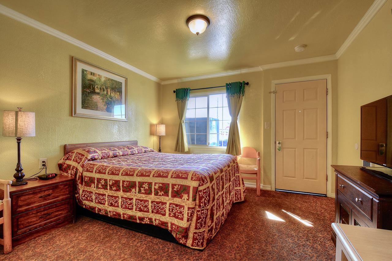 Bayside Inn Monterey Exteriér fotografie